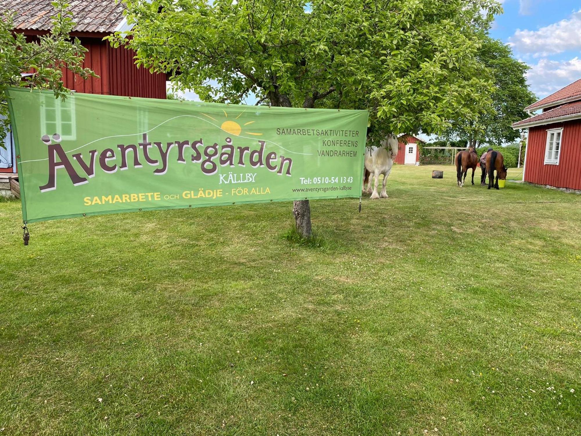 Aeventyrsgardens Vandrarhem, Kinnekulle Källby Zewnętrze zdjęcie