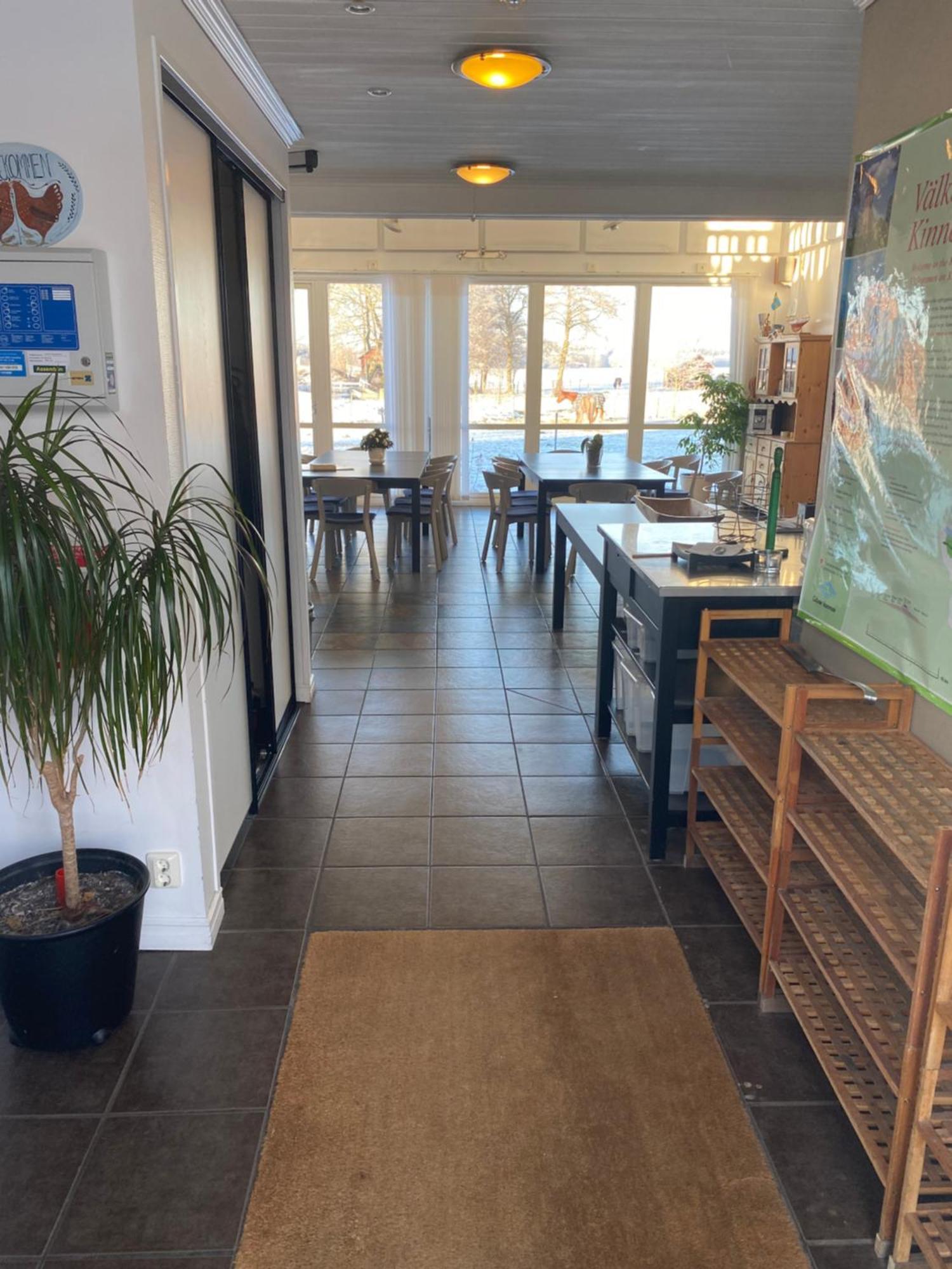 Aeventyrsgardens Vandrarhem, Kinnekulle Källby Zewnętrze zdjęcie