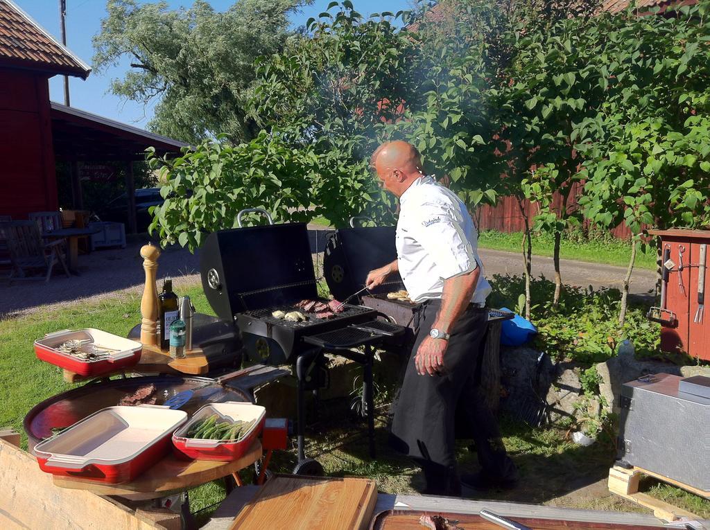 Aeventyrsgardens Vandrarhem, Kinnekulle Källby Zewnętrze zdjęcie