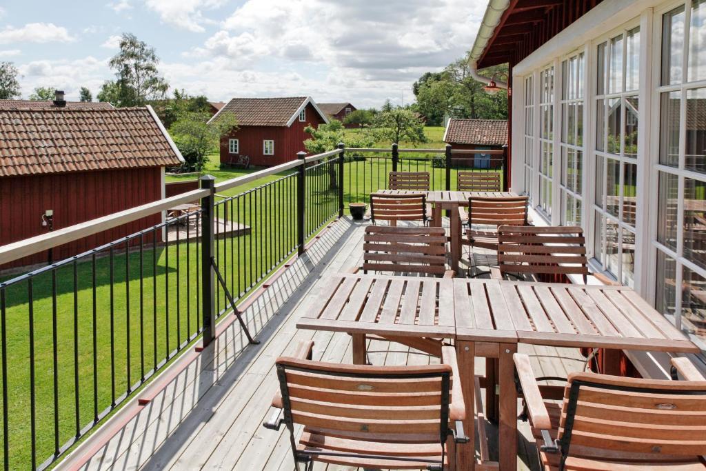 Aeventyrsgardens Vandrarhem, Kinnekulle Källby Zewnętrze zdjęcie