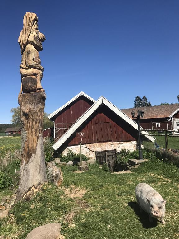 Aeventyrsgardens Vandrarhem, Kinnekulle Källby Zewnętrze zdjęcie