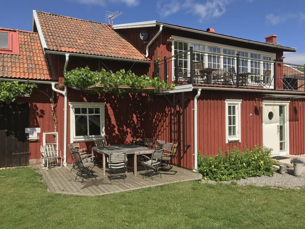 Aeventyrsgardens Vandrarhem, Kinnekulle Källby Zewnętrze zdjęcie